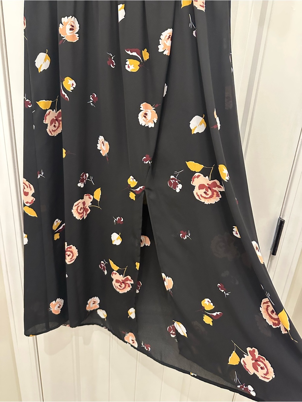 1. State Black Floral V-Neck Midi Dress M - Picture 6 of 10